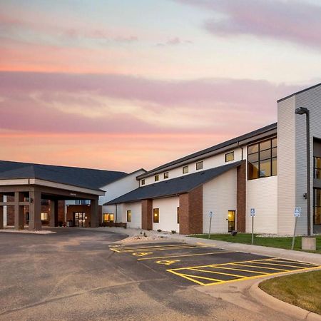 Best Western Watertown Inn & Suites Kültér fotó