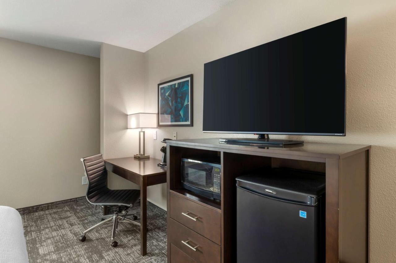 Best Western Watertown Inn & Suites Kültér fotó